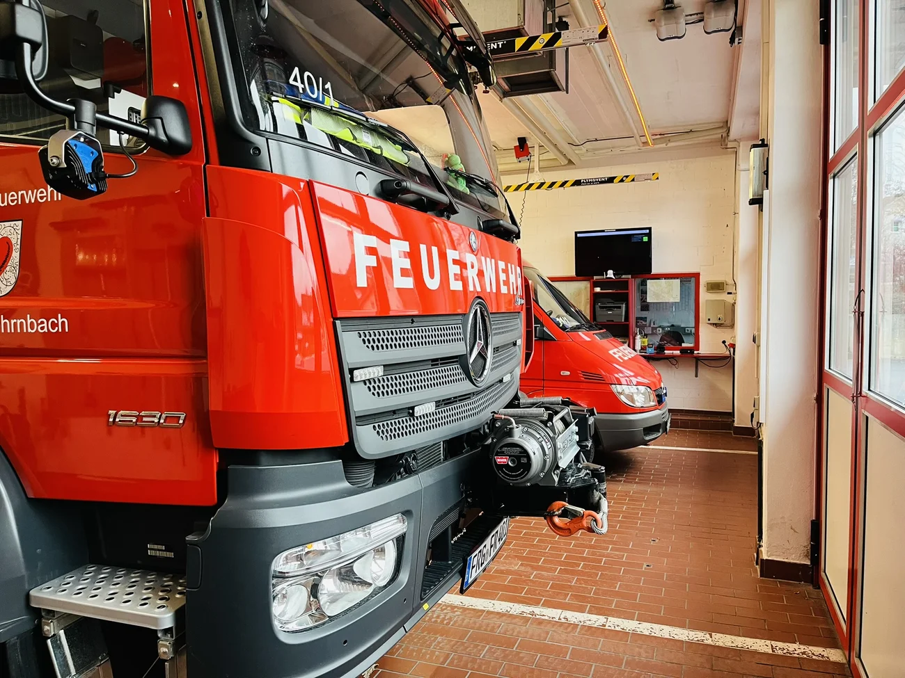 Fahrzeughalle